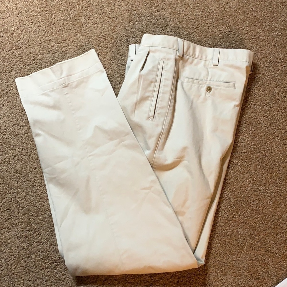 Men’s pleated creased Savage brand Khaki pants 35Waist very good condition
